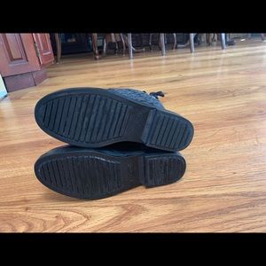 Coach Rain boots size 7 in great condition.